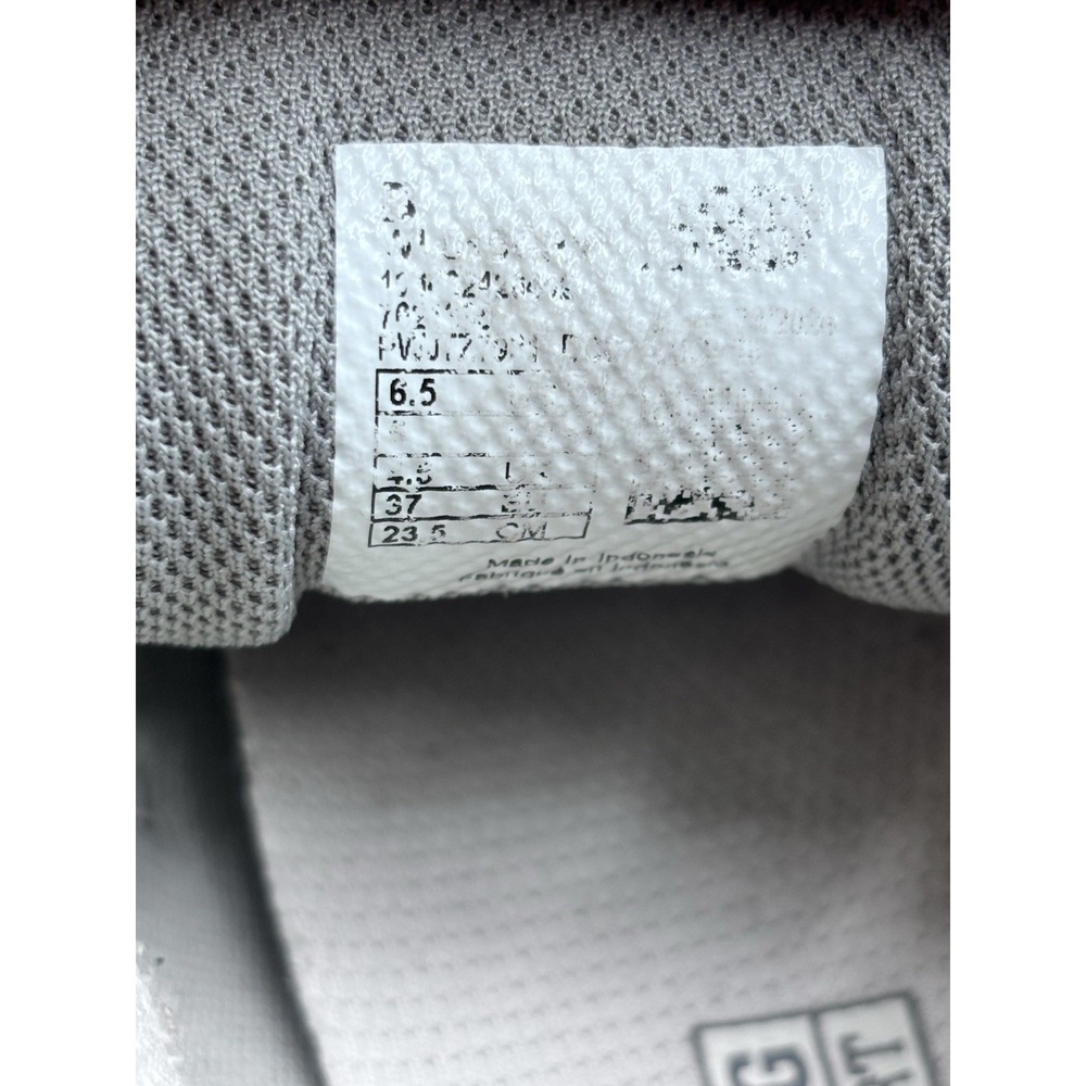 New Balance 574 Core Nimbus Cloud Sneakers Womens 6.5 Gray Classic Shoes - Picture 7 of 7